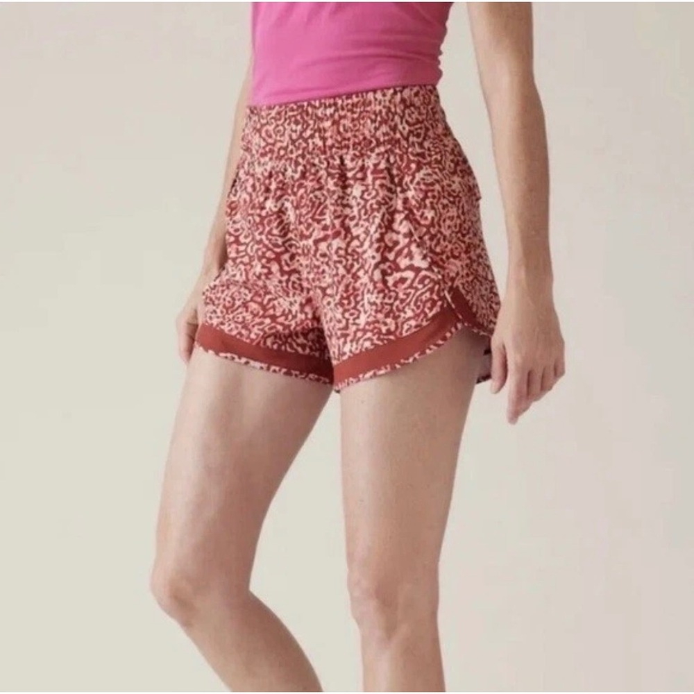 Athleta Mesh Racer Run High Rise 3" Short Large Red Pink Abstract Print 798823
